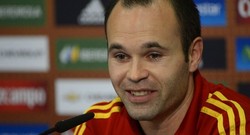Iniesta Minta Fans La Roja Tetap Kalem