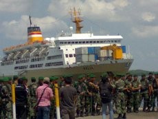 Pasca Bentrok, TNI-Polri Periksa Kapal Kelud di Batam