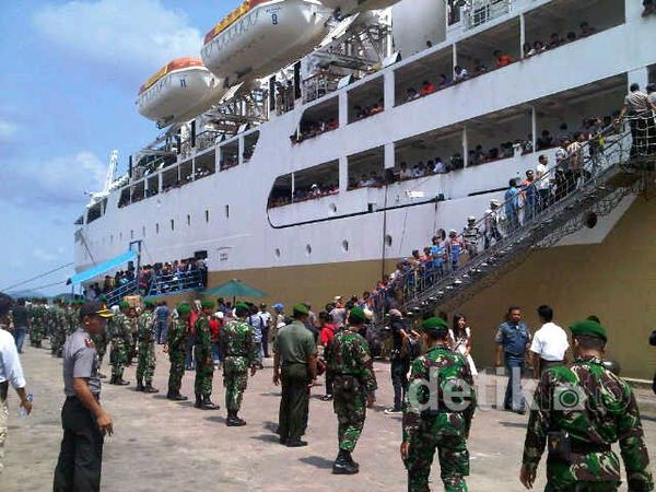 Pasca Bentrok, TNI-Polri Razia Kapal di Batam