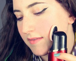 Teknologi Kecantikan Terbaru: Digital Foundation