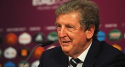 Hodgson Akui Inggris Beruntung
