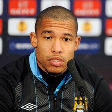 De Jong Bahagia di City