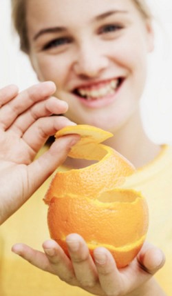 Sstt... Kulit Kiwi dan Pisang Sehat Dikonsumsi Lho!