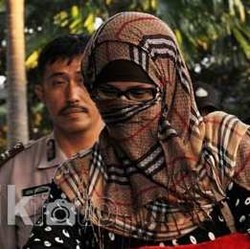 KPK Periksa Neneng dan WN Malaysia Pengawalnya