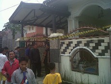 Usai Tangkap 3 Terduga Teroris, Polisi Geledah Rumah Dijual di Medan