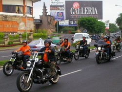 Brumm!! Serunya Naik Harley Davidson Keliling Bali