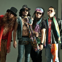 Tampil di Hard Rock Calling 2012, FOS Siap Bawakan Lagu Indonesia