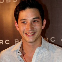 Mike Lewis Ikhlas Hak Asuh Anak Jatuh ke Tamara