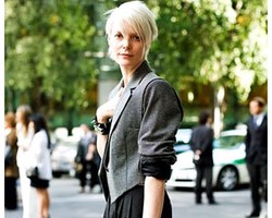 Style Icon: Inspirasi Gaya Punk Chic ala Kate Lanphear