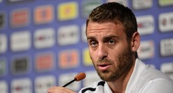 De Rossi Nantikan Duel Lawan Gerrard