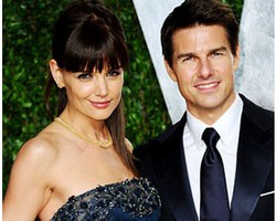 10 Cara Romantis Melamar Kekasih Ala Selebriti