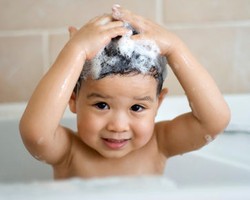 4 Asupan Agar Rambut Si Kecil Subur & Sehat