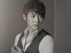 Anggota Shinhwa, Jun Jin Jalani Operasi Pasca Konser di Singapura