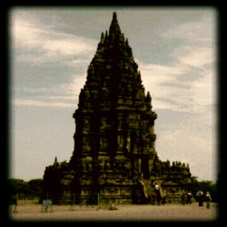 prambanan tuan nan indah