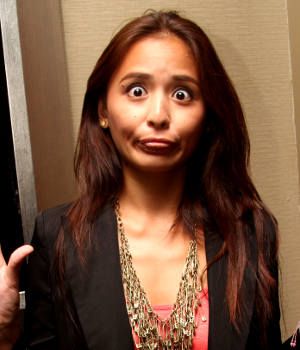 Ekspresi Wajah Konyol Joanna Alexandra