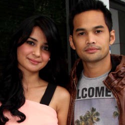 Teuku Wisnu & Shireen Sungkar Hindari Free Sex dengan Agama