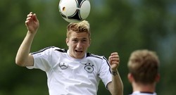 Belum Dimainkan, Reus Mencoba Bersabar