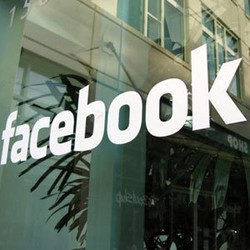 Saham Facebook Melonjak Selama Dua Minggu