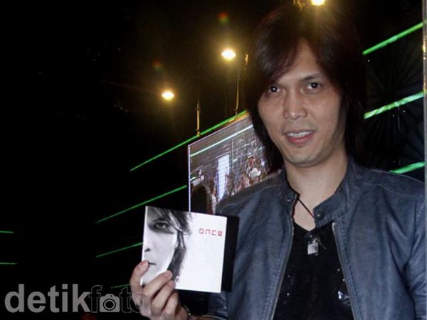 Once Luncurkan Album Solo Once & His Album