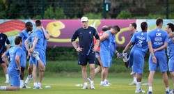 Hadapi Spanyol, Blanc Akan Ubah Komposisi Pemain