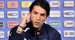 Buffon Ingin Hindari Adu Penalti