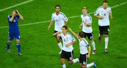 Tundukkan Yunani 4-2, Jerman ke Semifinal