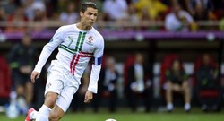 Berhasil Bungkam Kritik, Ronaldo Dipuji Ferdinand