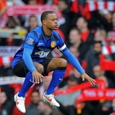 Lecehkan Evra, Seorang Suporter Liverpool Dihukum 