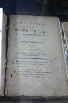 Tua-tua Keladi, Buku Tua Langka Makin Dicari