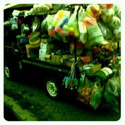 Toko Kelontong Berjalan