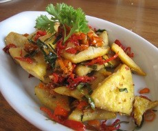 Tahu Mercon yang Menggigit Lidah