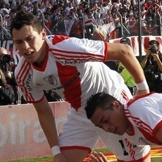 River Plate Kembali ke Kasta Teratas