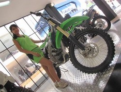 Motor Trail Khusus Balapan