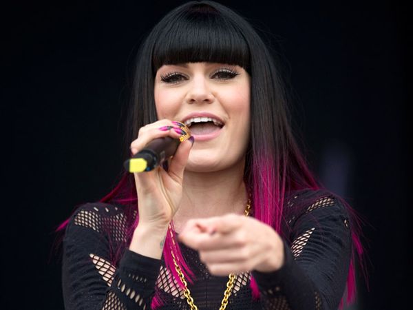 Jessie J Tomboi di Panggung
