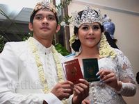 Sah! Iko Uwais & Audy Akhirnya Resmi Menikah
