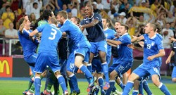 Italia Singkirkan Inggris Lewat Adu Penalti