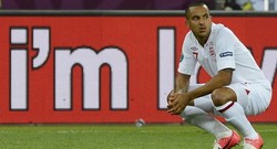 Walcott: Inggris Akan Lebih Kuat Tahun Depan