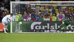Tundukkan Inggris, Italia ke Semifinal