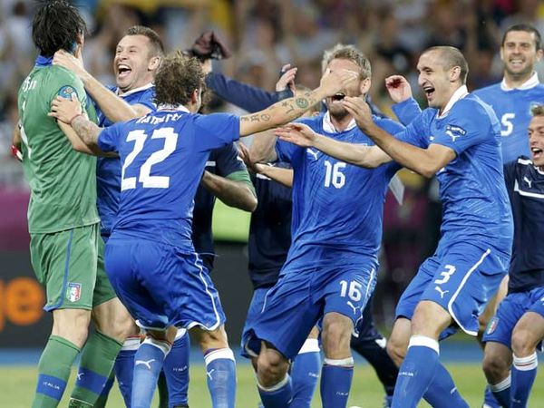 Tundukkan Inggris, Italia ke Semifinal