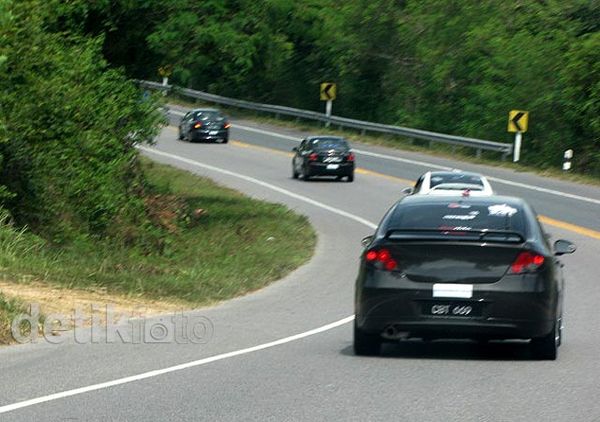 Touring 2 Negara Proton