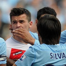 Barton Didenda 6 Pekan Gaji & Tak Lagi Jadi Kapten QPR