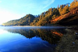 Ranu Kumbolo yang Menenangkan Hati