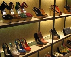 Sepatu High-end Mulai Diminati Kalangan Remaja