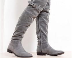 Boots, Sepatu yang Jadi Buruan Wanita Indonesia Jelang Akhir Tahun