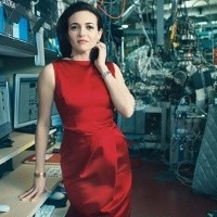 Facebook Tunjuk Wanita Cantik Sebagai Direktur