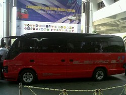 Angkutan Umum Jakarta Bakal Bertenaga Listrik