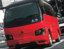 Menristek Pamer Bus Listrik ke DPR