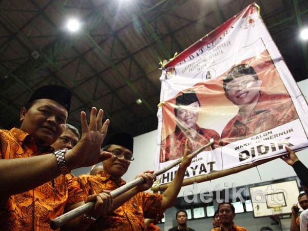Hidayat-Didik Simulasikan Pencoblosan