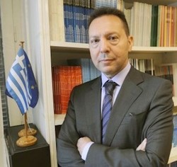 Akhirnya Yunani Punya Menteri Keuangan Baru