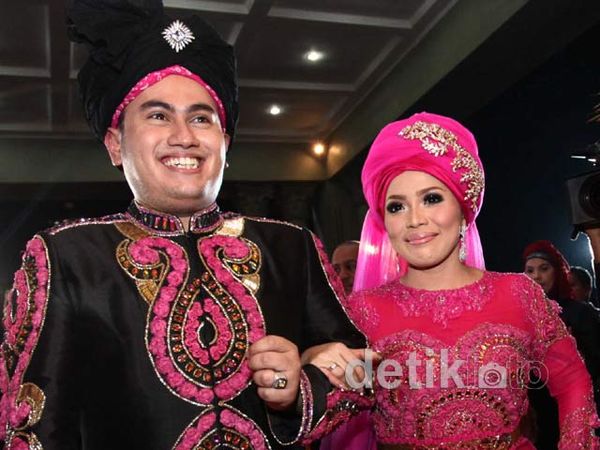Pesta Pernikahan Super Mewah Nassar & Muzdhalifah